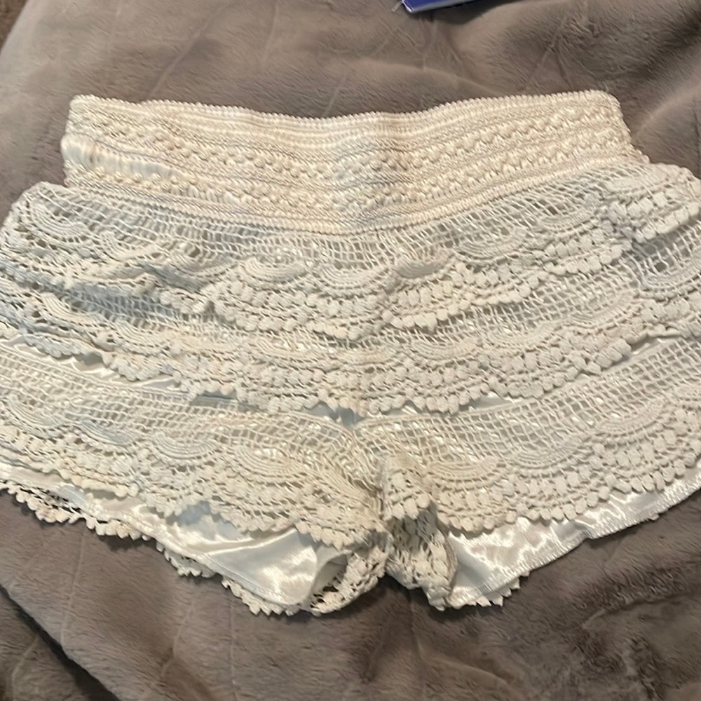 Crocheted shorts